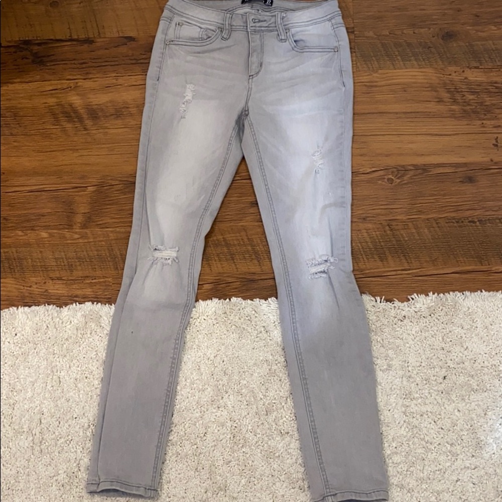 grey jeans